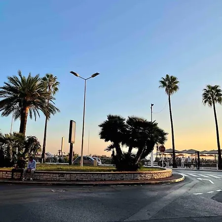 100M Plage Appartement Stella - Coeur Antibes Juan Apartment *