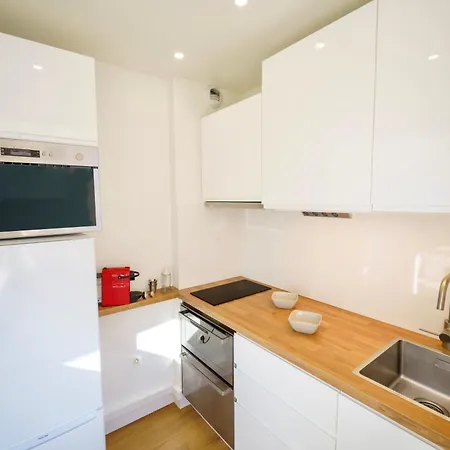 100M Plage Appartement Stella - Coeur Antibes Juan Appartement *