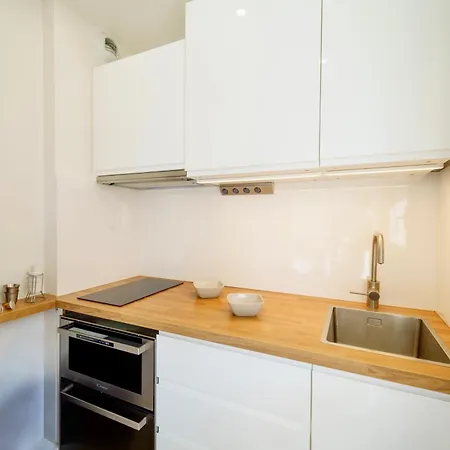 100M Plage Appartement Stella - Coeur Antibes Juan Appartement *