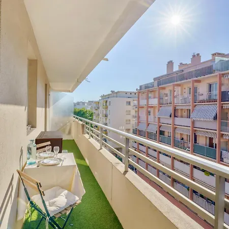 Appartement 100M Plage Appartement Stella - Coeur Antibes Juan *