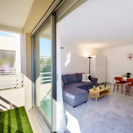 100M Plage Appartement Stella - Coeur Antibes Juan *