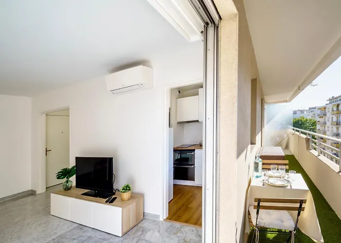 100M Plage Appartement Stella - Coeur Antibes Juan Antibes