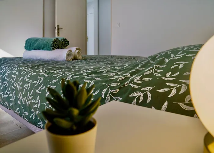 100M Plage Appartement Stella - Coeur Antibes Juan